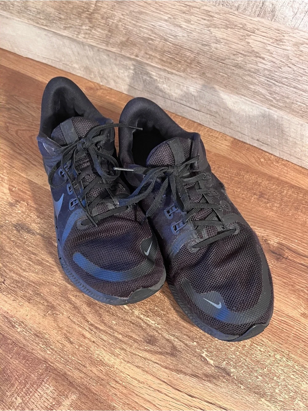 Nike Quest 4 Men’s Sneakers Running Shoes Size‎ 12